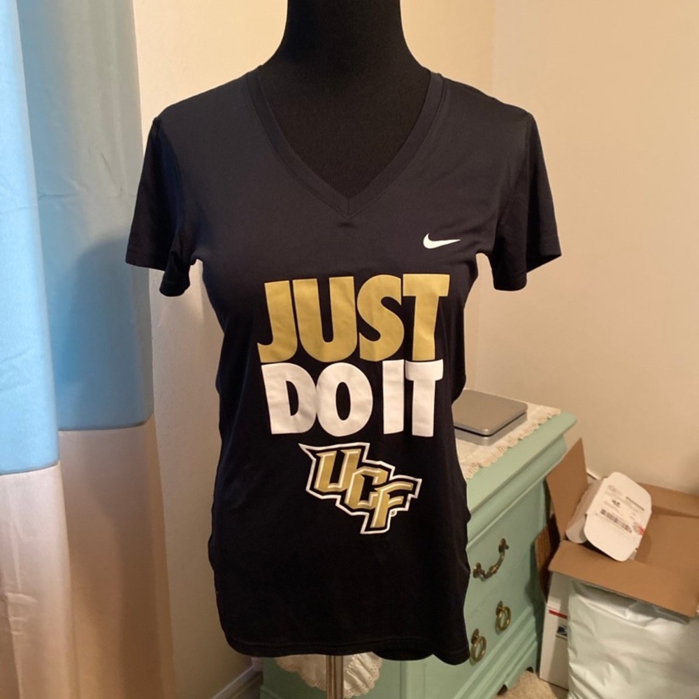 UCF Nike top